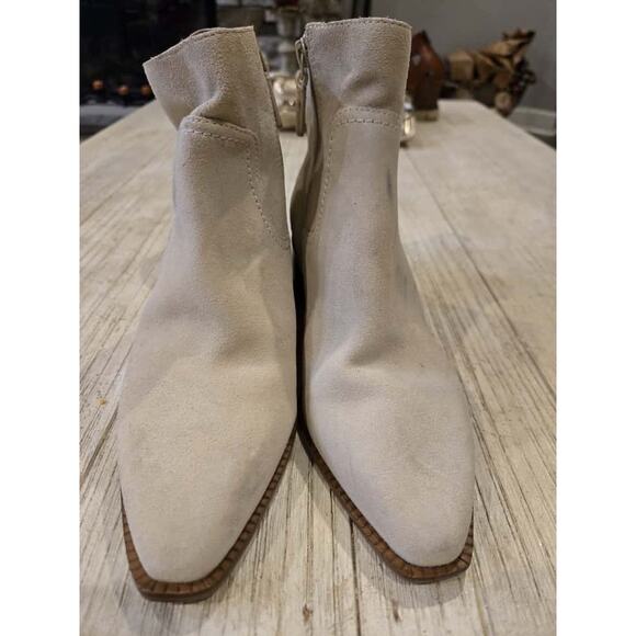 Cole Haan Women's Naia Ankle Booties Beige Size 7.5 Pointed Toe - Picture 1 of 9